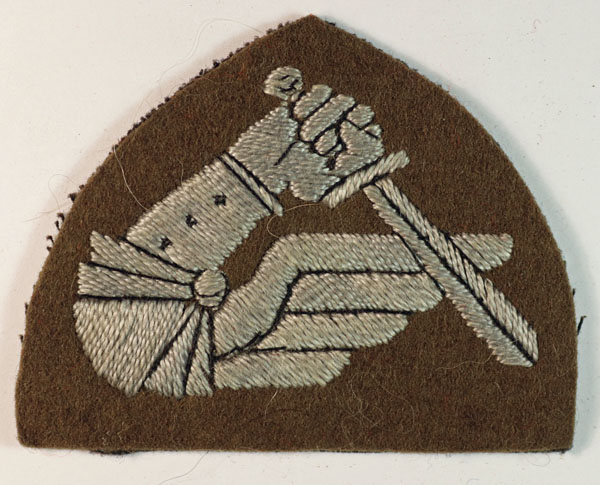 2nd-polish-armoured-division-ww2-british-made-formation-sign-badge